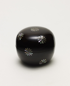 【特別展　なつめ】 Exhibition of Natsume (Tea caddy)